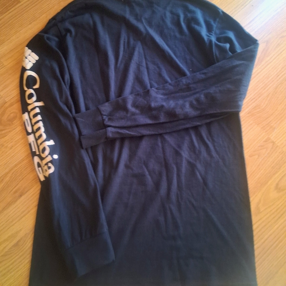 Columbia NWT Mens Black Shirt, Front Design, Sz S - Picture 6 of 6